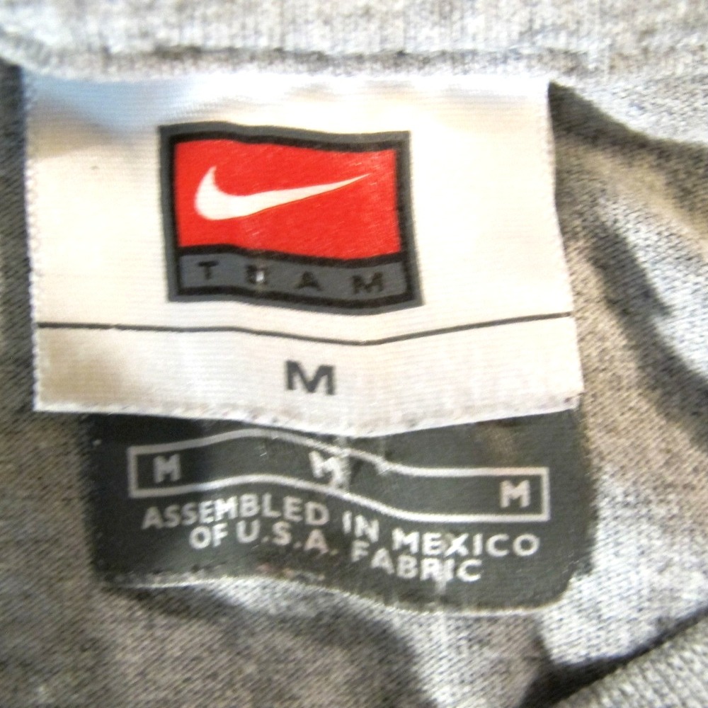 Vintage Nike Gray Short Sleeve Center Swoosh Tee Shirt Illinois Men's Medium - Picture 7 of 8